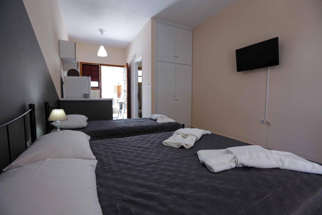 Ak Village Rooms Drepano  Buitenkant foto